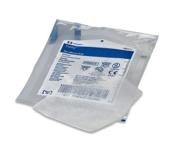 Curity™ Non-Adhering Dressings, 3