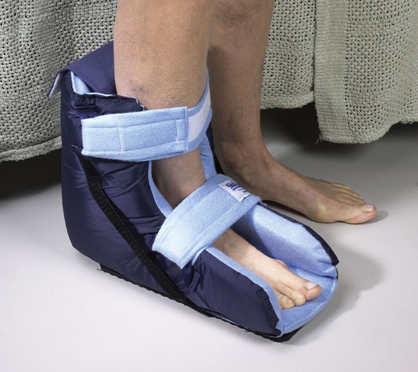 Skil-Care Adjustable Heel Float Boot: Small (3